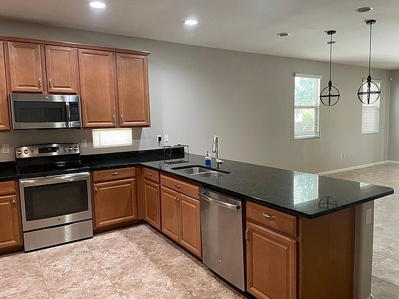 3rd image of 6447 W Swan Falls Way