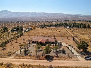 26171 Wren St, Apple Valley, CA 92308