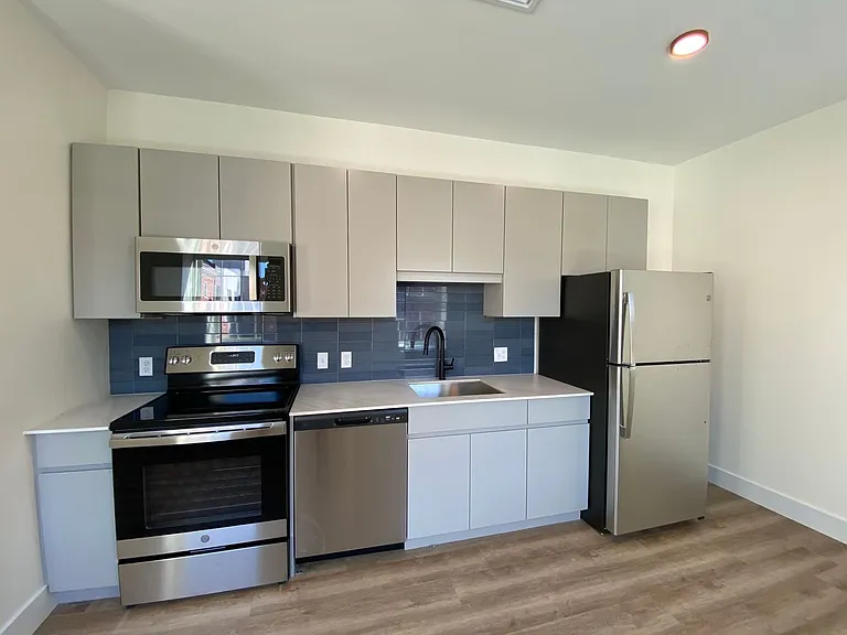 One Park Apartments — Photo 60