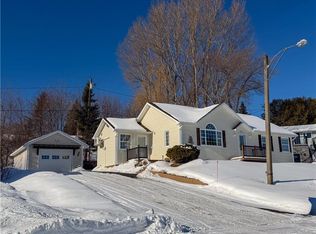35 Cote Bleu Dr, Bathurst, NB E2A3G1