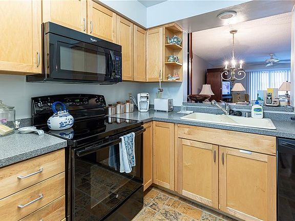 5th image of 2427 Gallery View Dr APT 3