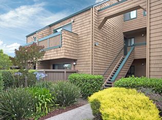 33 Cove Ln, Redwood City, CA