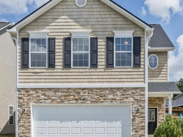 28 Chowan Dr, Fletcher, NC 28732