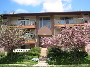 204 Park Terrace Ct SE APT 32, Vienna, VA 22180