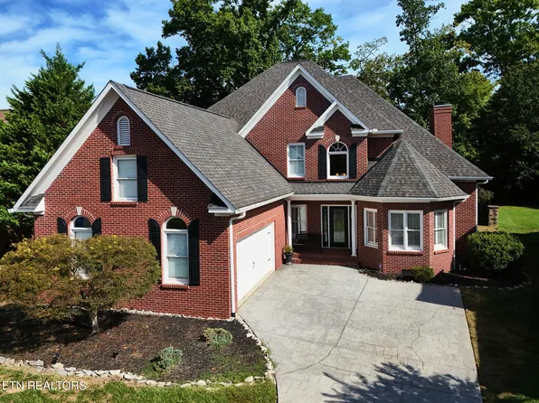 9830 Giverny Cir, Knoxville, TN 37922