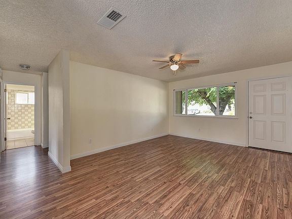 5th image of 4052 Bairnsdale Way