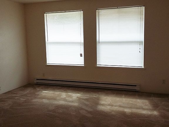4th image of 2127 12th St APT A208