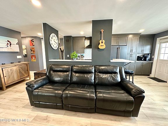 5th image of 510 Deal Lake Dr APT 2H