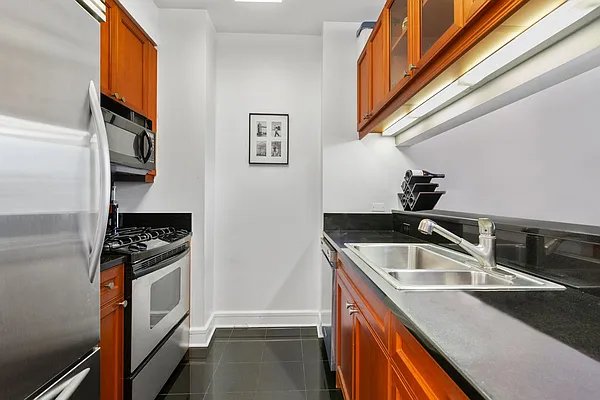 Sold by LKW International Real Estate LLC | media 8