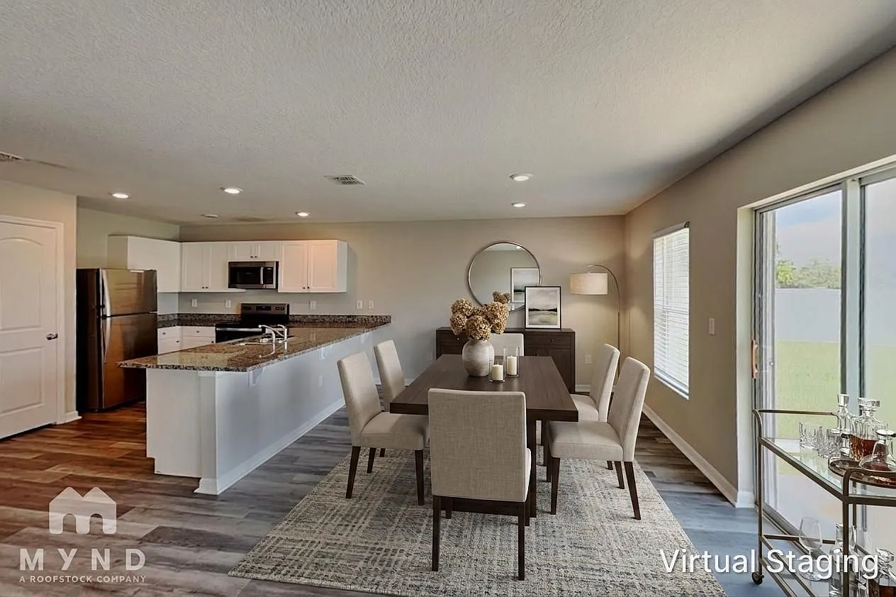 5 bed, 3.0 bath, 2277 sqft, $2,050 — Photo 2