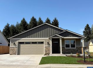 215 NE Broadway, Sublimity, OR 97385