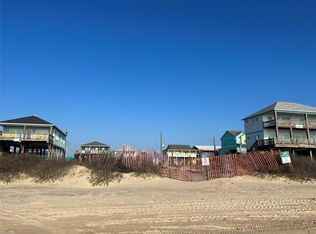 1834 Redfish Ln, Crystal Beach, TX 77650