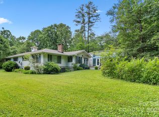 424 Brandon Rd, Hendersonville, NC 28739