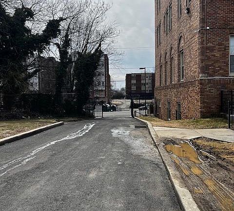 3rd image of 1511 W Allegheny Ave