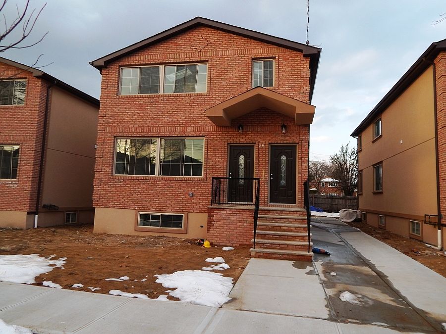 1st image of 257-37 148th Dr