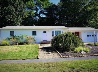 54 Suzanne Dr, Portsmouth, NH 03801
