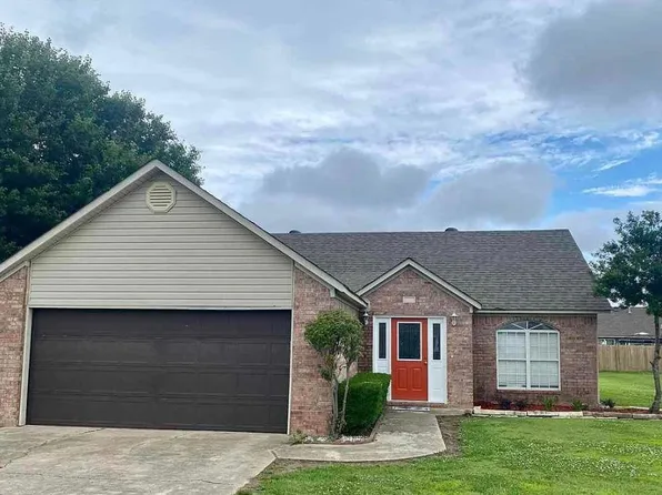 1210 Pauline St, Trumann, AR 72472
