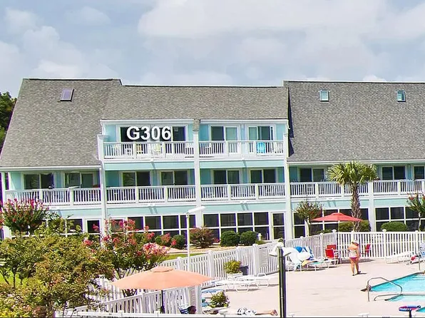 9201 Coast Guard Rd #306, Emerald Isle, NC 28594