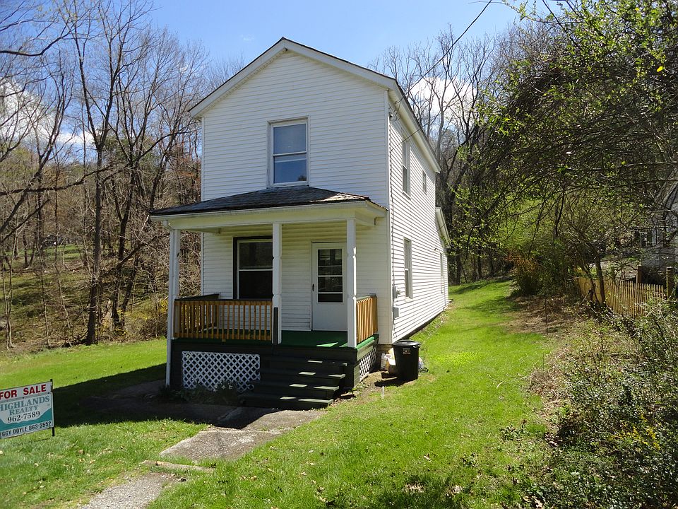 2nd image of 1013 Concord St