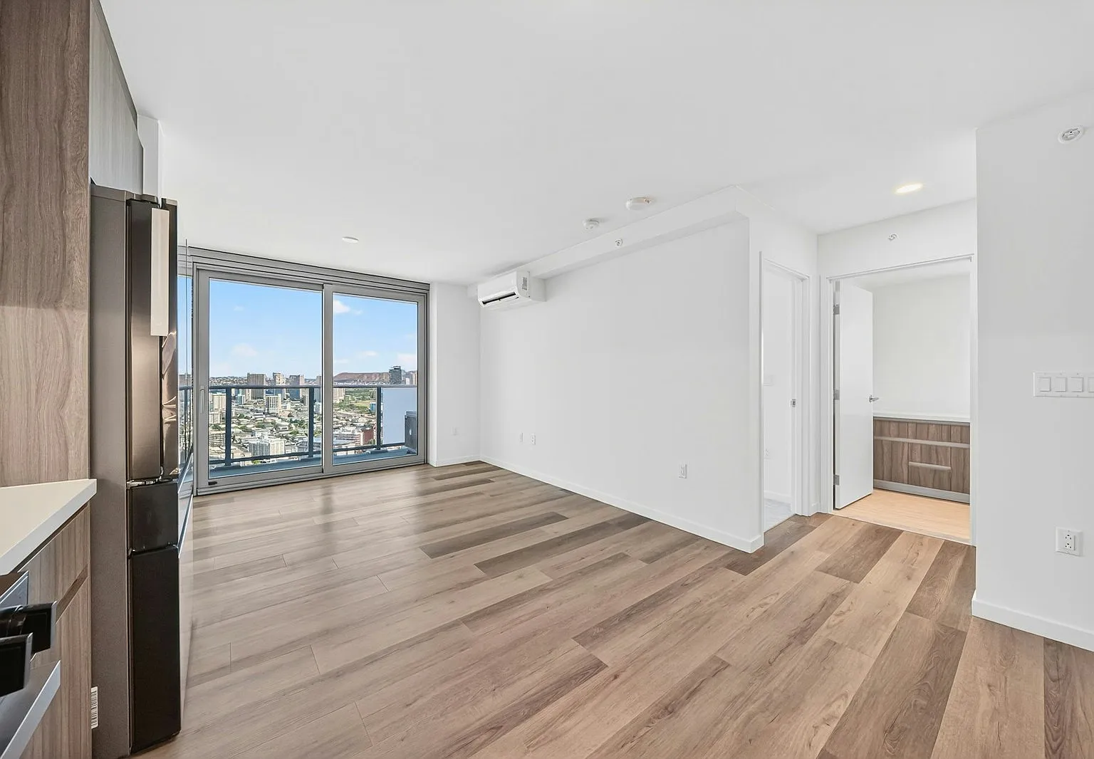 1500 Rycroft Street, Unit 3305 — Photo 3