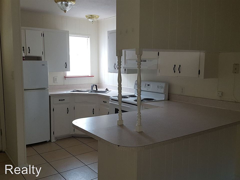 1st image of 2506 8th Ave APT B