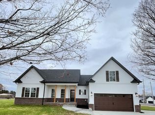 1000 Big Bartons Creek Rd, Dickson, TN 37055