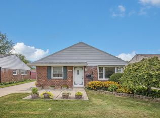 18082 Hinton St, Riverview, MI 48193