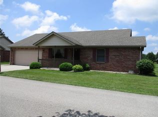 107 N Deer Cliff Dr, Crawfordsville, IN 47933