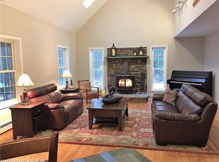 24 Orchard Ln, Durham, ME 04222