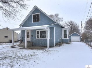 838 W 17th St, Fremont, NE 68025