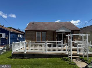 2310 McKinley Ave, Saint Albans, WV 25177