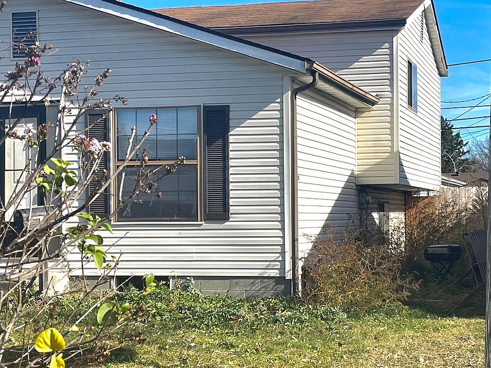 2nd image of 732 Elaine Rd
