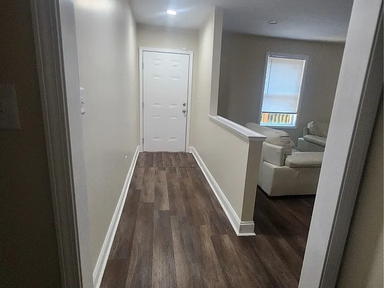 3826 John Marshall Rd — Photo 3