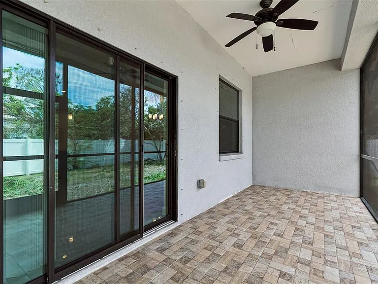 2311 W Aileen St — Photo 28