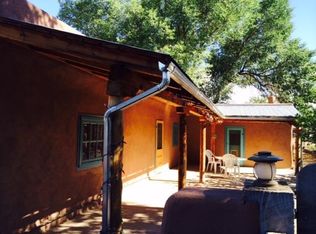 34 Ortiz Rd, Ranchos De Taos, NM 87557