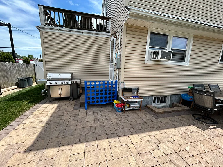 2639 Beltagh Ave — Photo 16