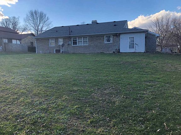 5th image of 185 Birch Dr