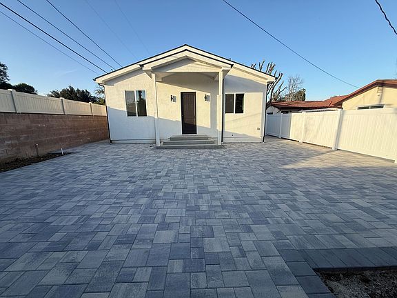 3rd image of 10023 Aldea Ave
