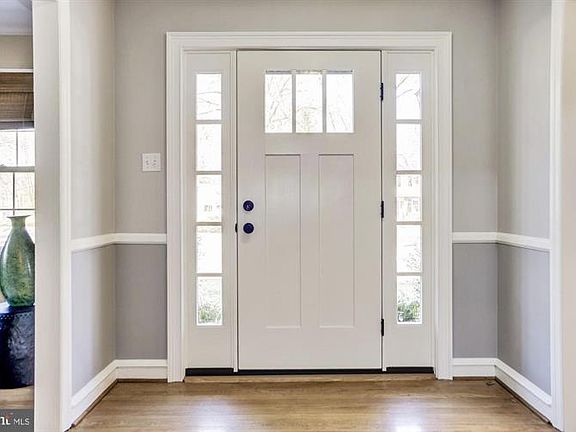 2nd image of 2528 Deepwood Dr