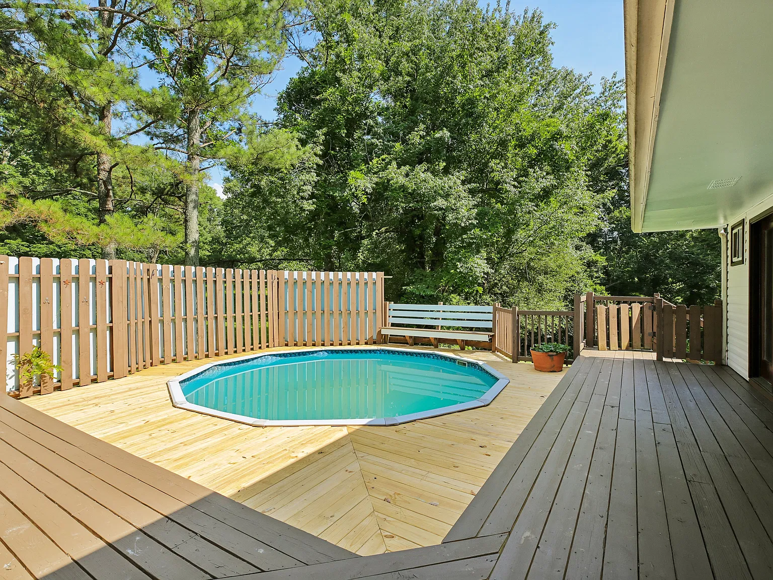 4 bed, 2397 sqft, $3,500 — Photo 3