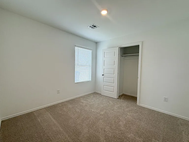 16208 Lovers Ln — Photo 23