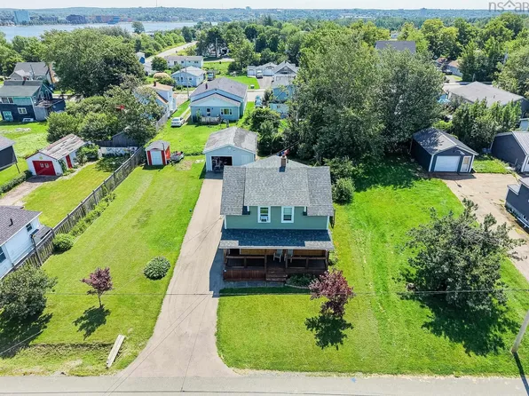 55 Monteith Ave, Cape Breton, NS B1R 1K5