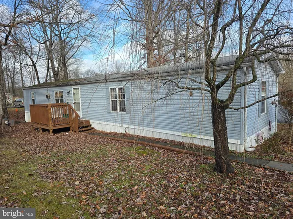 27 Cheyenne Ln, Honey Brook, PA 19344