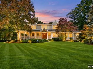 29 Appert Ter, Mahwah, NJ 07430
