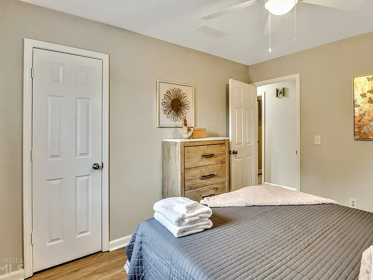 2025 Winsburg Dr NW — Photo 18