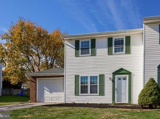 1902 Pin Oak Dr, York, PA 17402