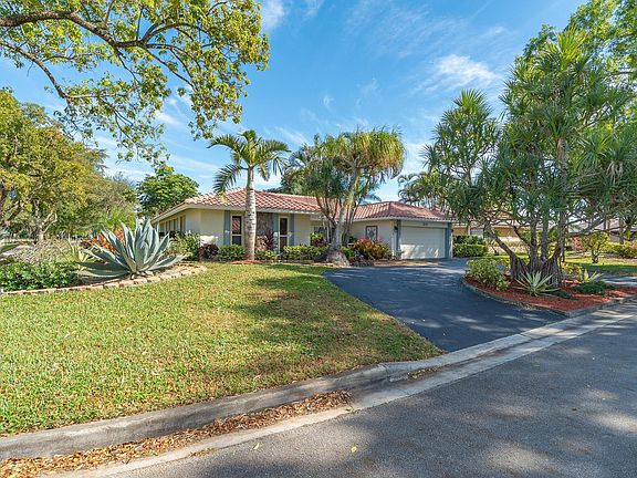 5th image of 115 SW 97th Terrace