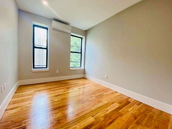2nd image of 245 Sullivan Pl #Dd8