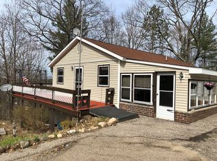 4238 Commanchee Rd, Indian River, MI 49749