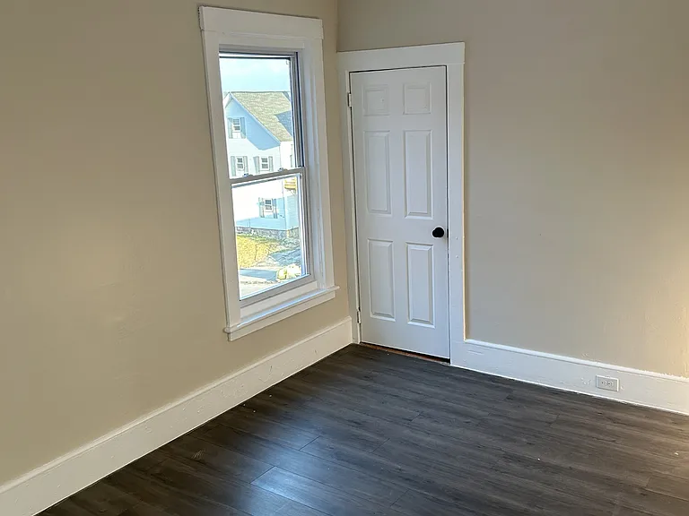 230 Pleasant St #2 — Photo 6